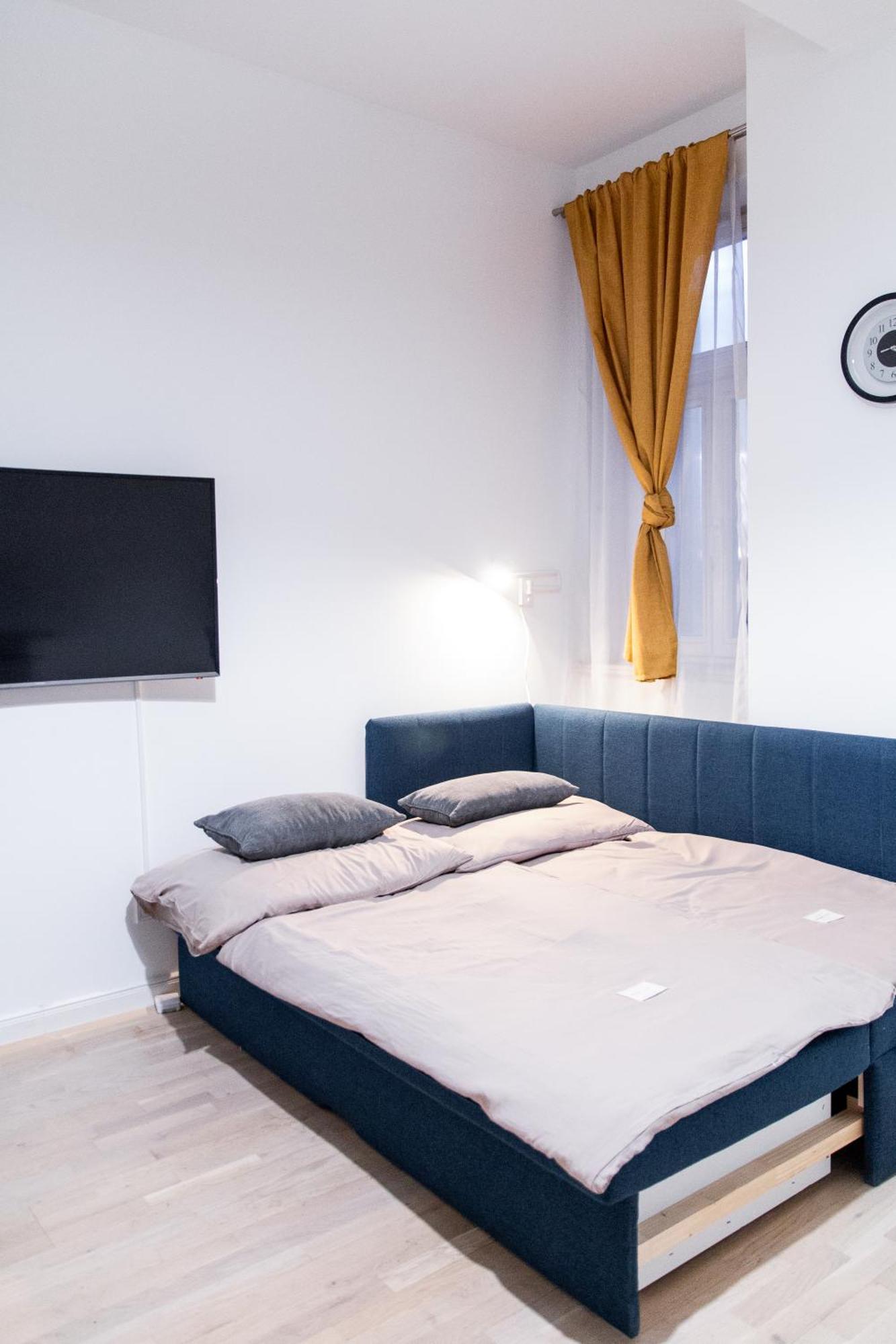 Apartment Cozy Minimalist Retreat In The Heart Of